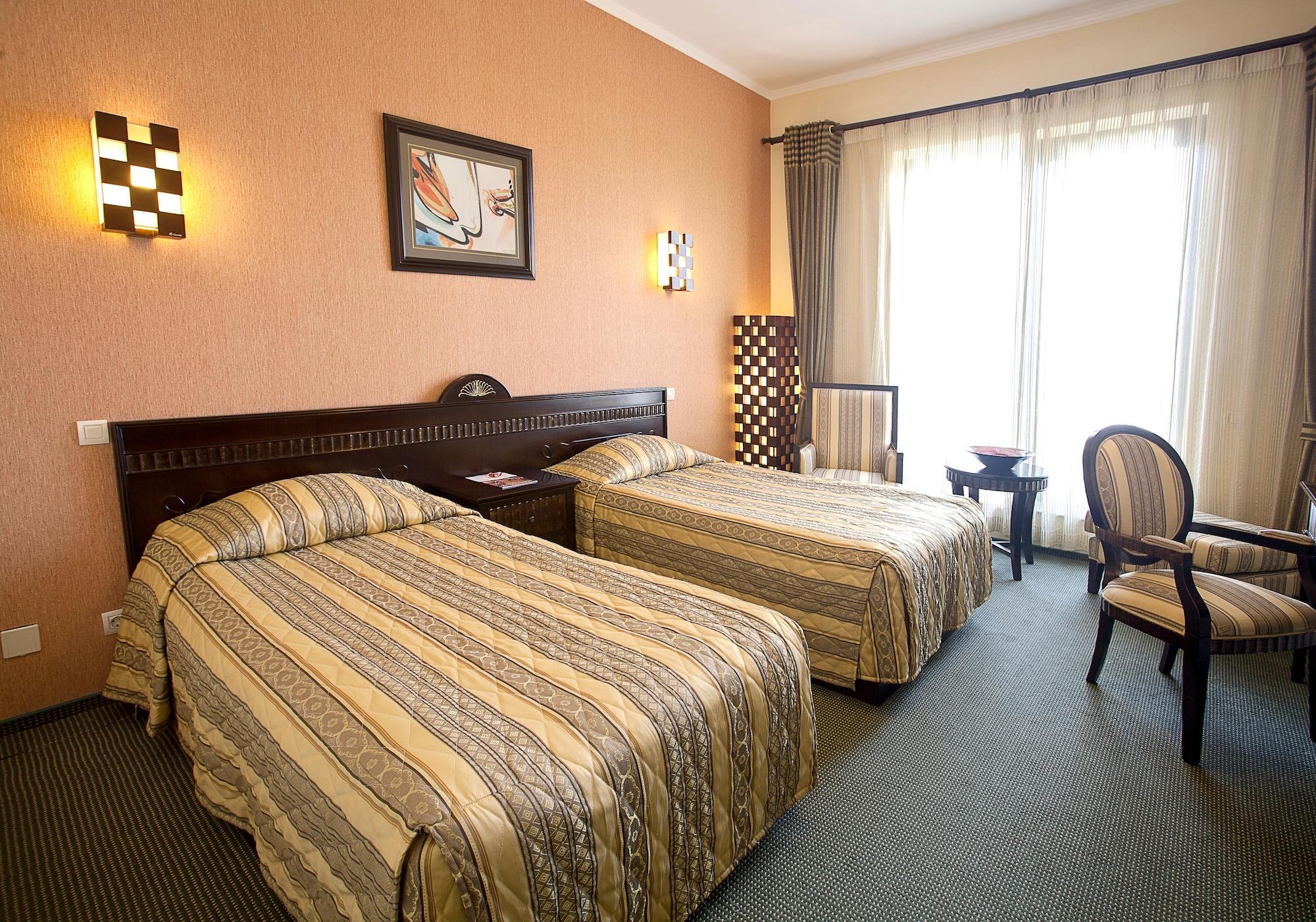 Hotel Tecadra Bucharest Exterior photo