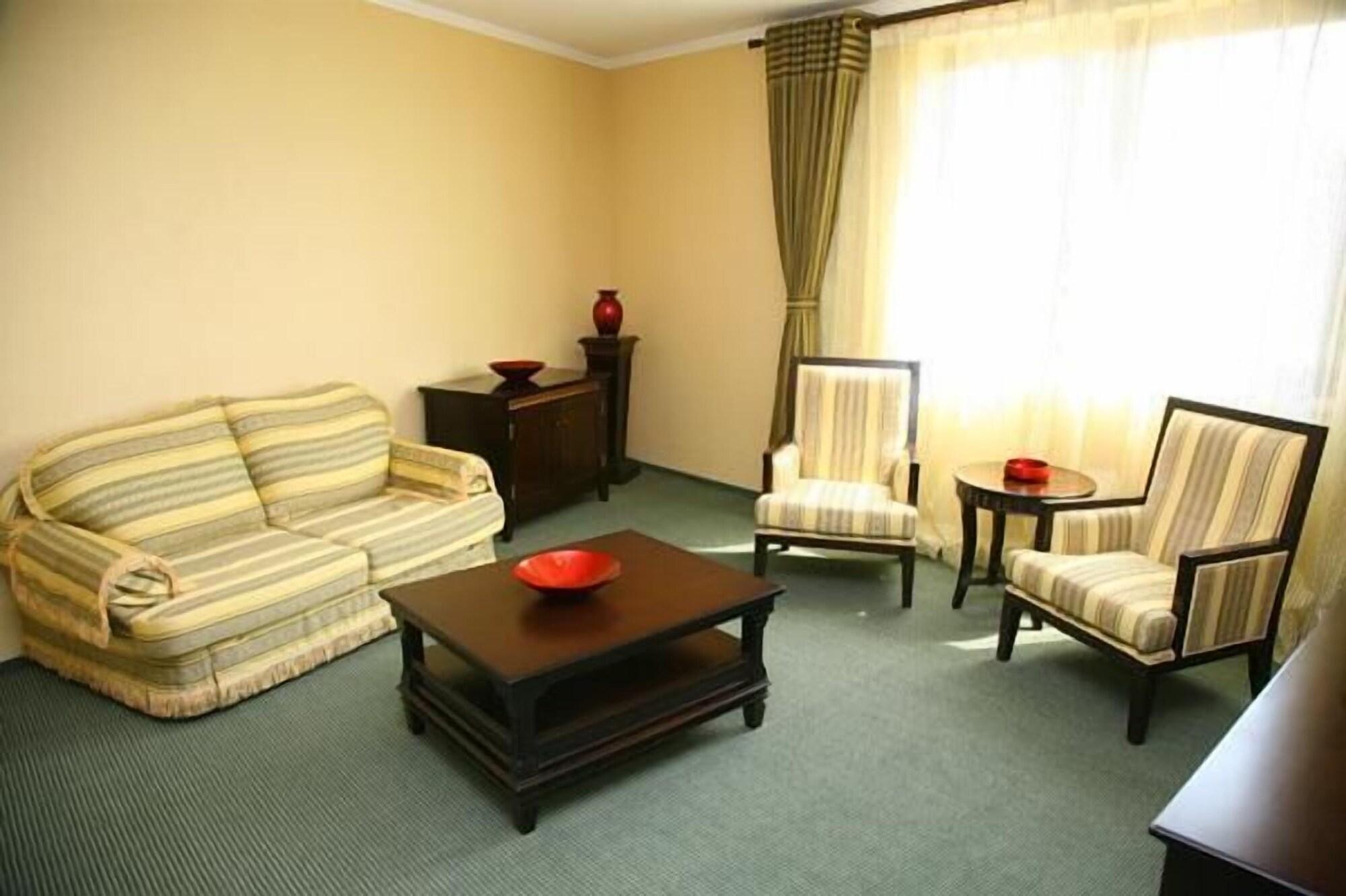 Hotel Tecadra Bucharest Room photo