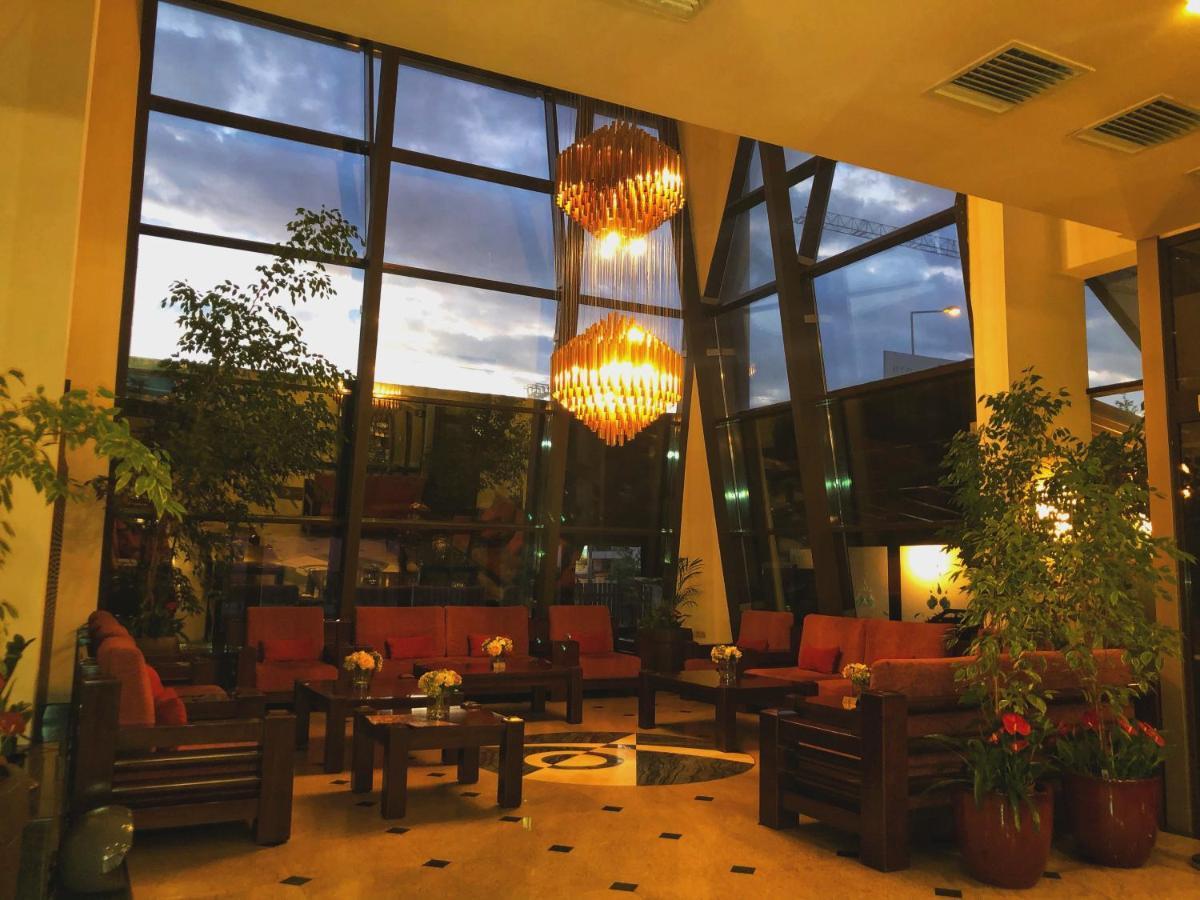 Hotel Tecadra Bucharest Exterior photo